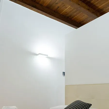 Graffiti Living Niglio Guest house *